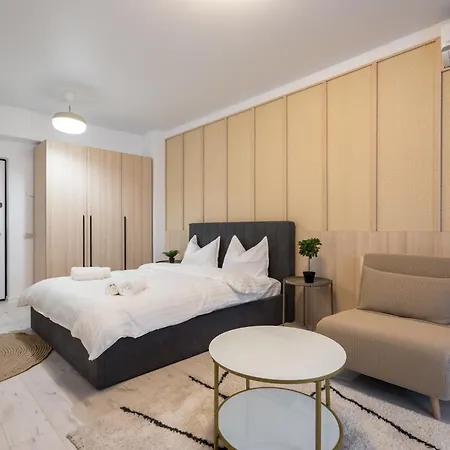 P15 Apartment *
